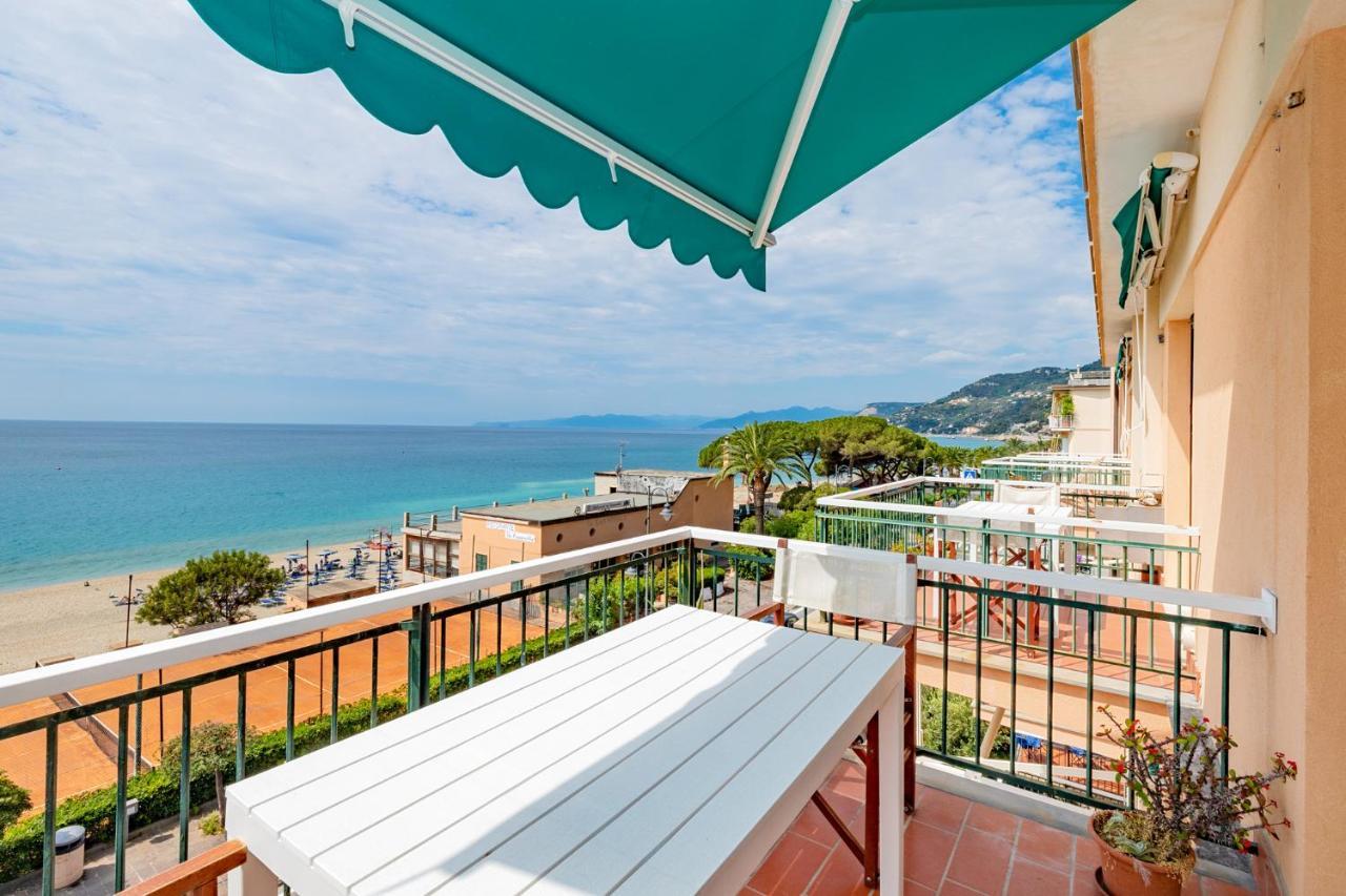 Le Casasse "Paradiso" Varigotti Exteriör bild